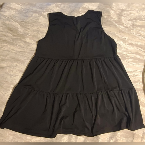 NEW Heimish Solid Bulgari Top With Ruffle black sz 1XL - Picture 6 of 11